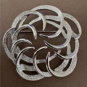 Sarah Coventry Silver Tone Brooch